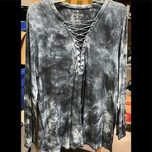 NWOT AMERICAN EAGLE OUTFITTER LACE UP SHIRT